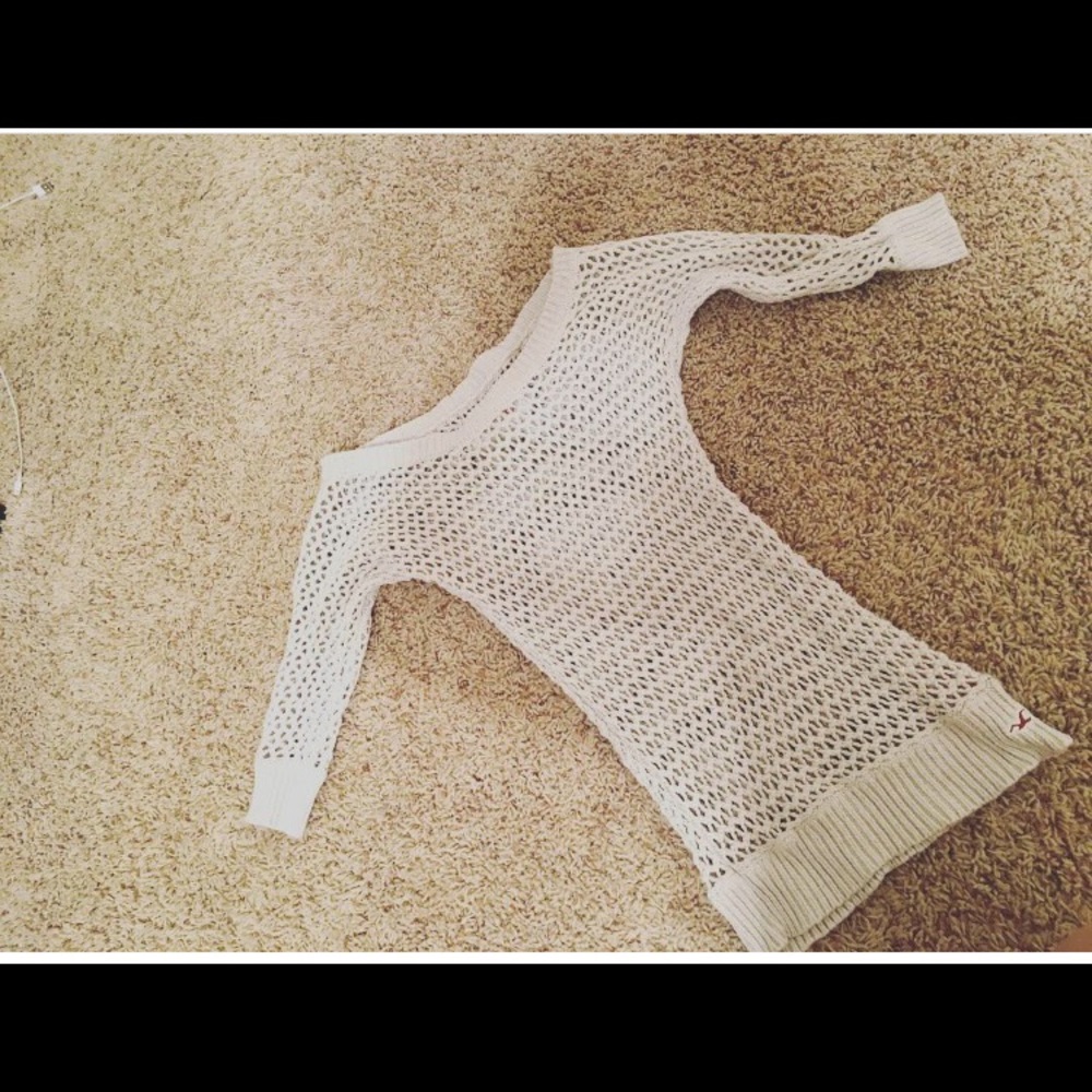 Hollister sweater